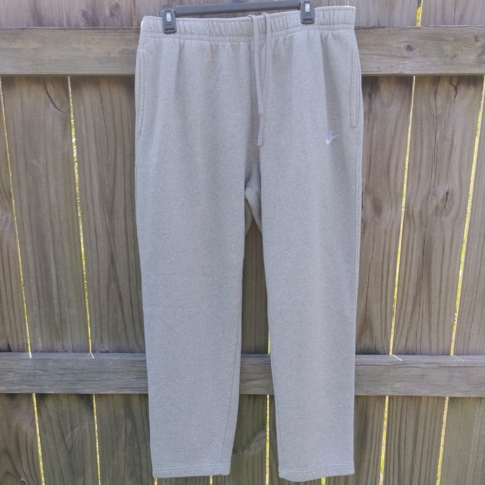 Nike Men's Heather Gray Sweatpants
